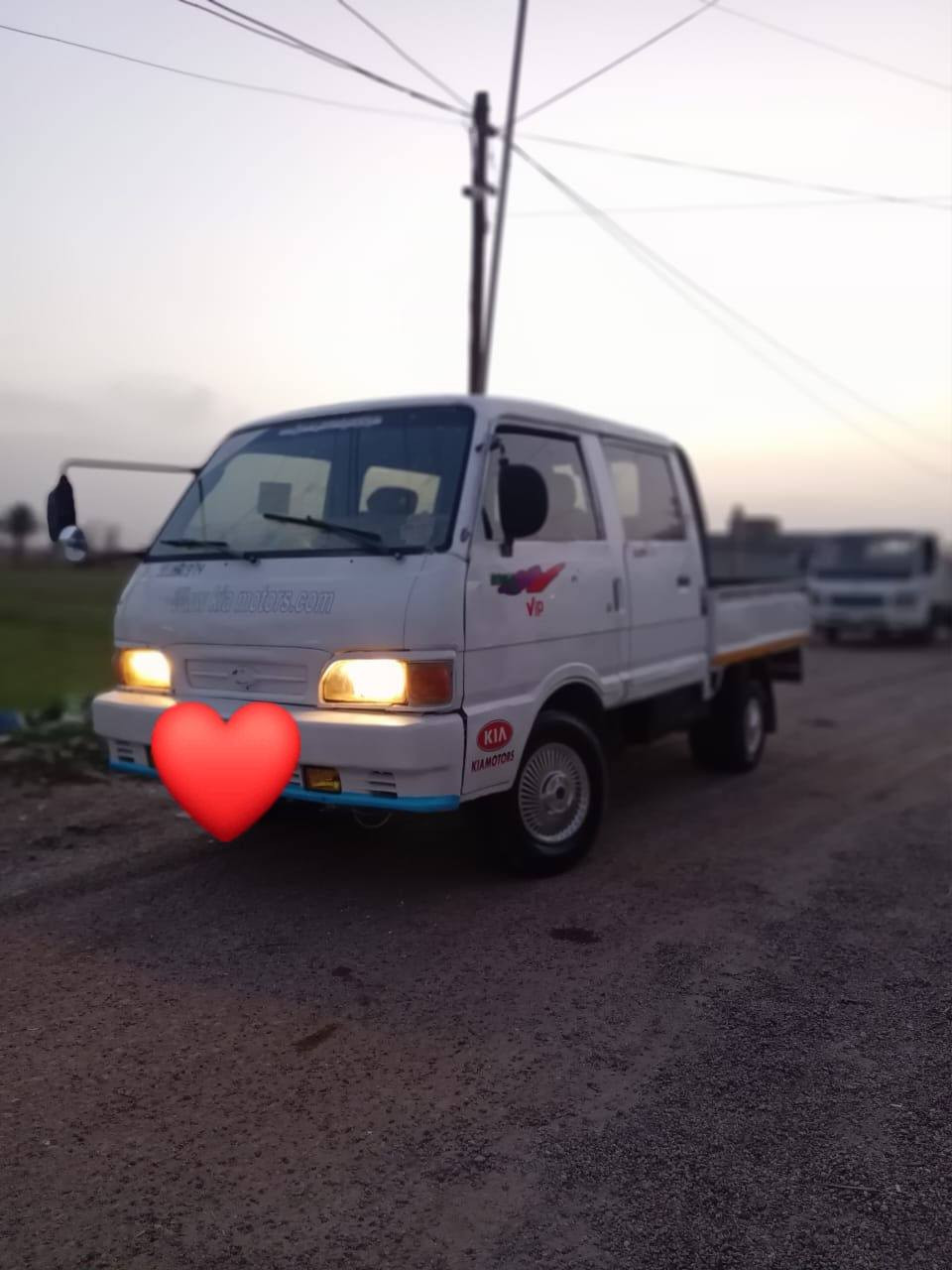 السلام عليكم 
كيا دبل قماره موديل 1996رقم انبار الماني تحويل مباشر 
مكفوله كير محرك اكسل شاصي رقم شاصي واضح مكينه مال حاويه دوشمه جديد 
السعر 48وبيها مجال قليل 
المكان التاجي مقابل سيطرة العبايجي اطراف بغداد 
***********
