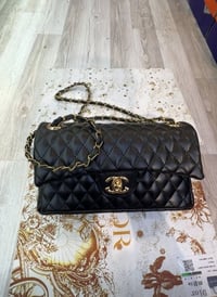 حقيبة • للبيع