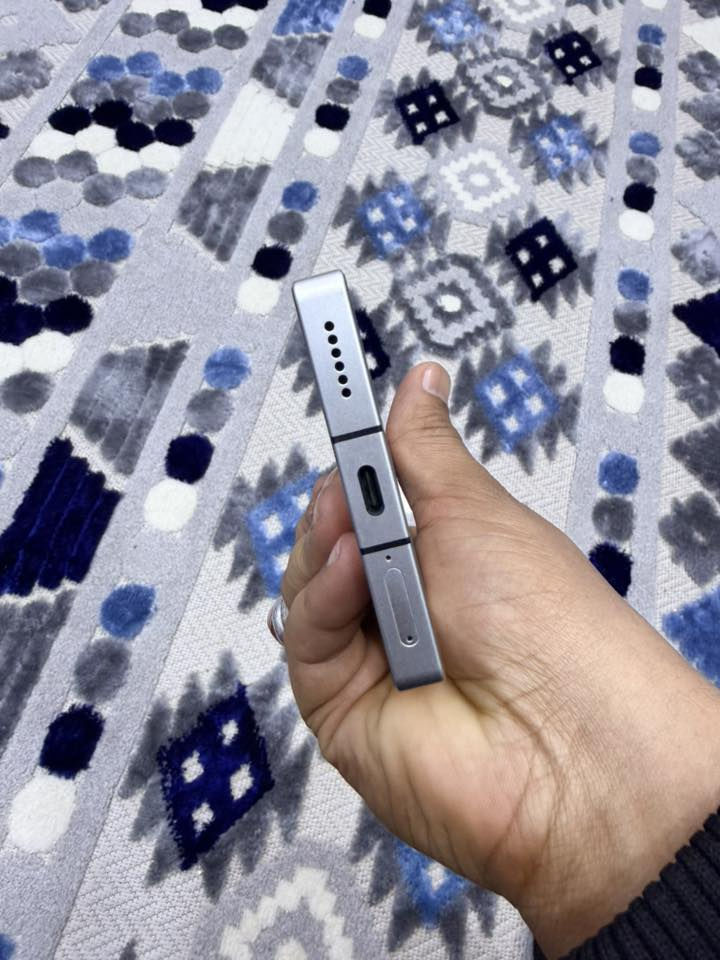 يد ماجك 10 برو ذ 512 نضافه 100/100 
السعر 800 
***********
