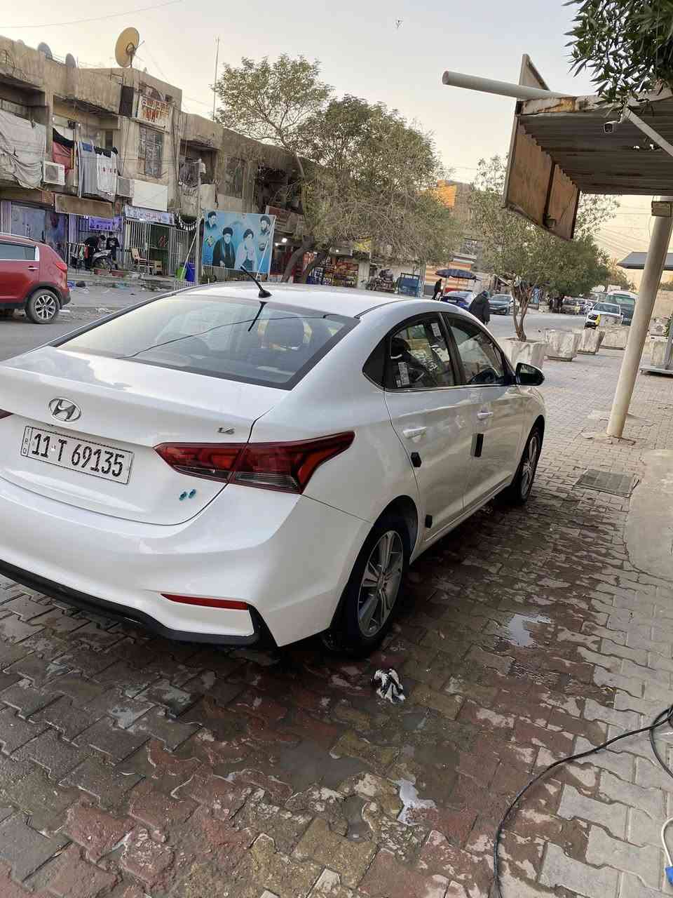 السلام عليكم اكسنت 2019 خليجيه فول مواصفات بيه قطعتين صبغ وباردات بسيطه السياره نضيفه كير مكينه مكفول تخم تاير جديد مكاني بغداد المشتل غير متواجد على الفيس 
***********
