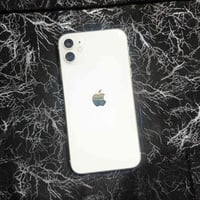 آيفون ١١ • ٦٤ • مكفول