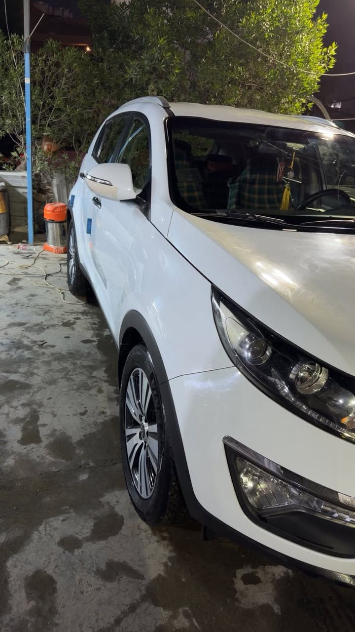 سلام عليكم عدي سبورتج ٢٠١٦ مكفوله عد رصعت ٣بيها أدور سورنتو مروس ٢٠٢٤ و ٢٠٢٥اوجهز لفرق لي عد لقصر   رقم ***********
