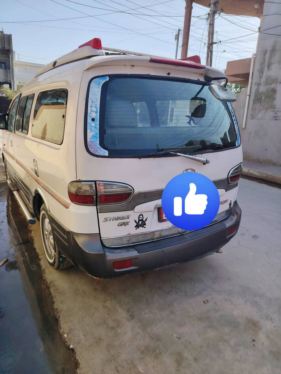 السلام عليكم
ستاركس البيع موديل 2006
 11.راكب
كير او محرك بل شرط 
تخم تاير جديد
رقم ديلئ انكليزي
 السياره مصفره من الظريبه
 صدر امامي خلفي جديد الكهربائيات كله شغاله
***********
