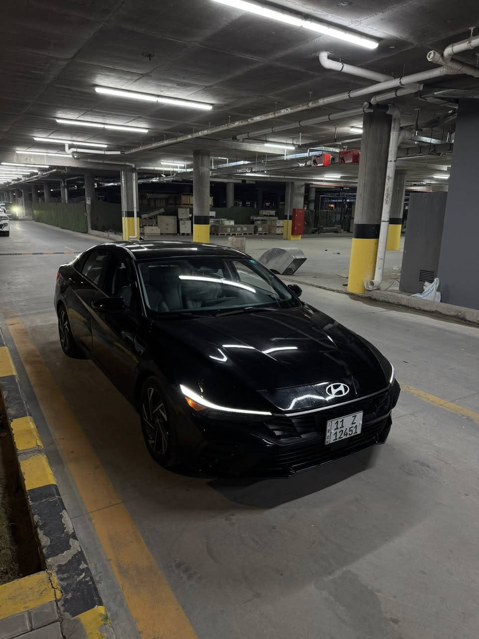 النـترا 2025 امريكي   لمتد
السياره نظيفه جـداً حادث بسيط فقط جاملغ وباب عكس السايق وباب خلفي كلير توحيد لون 
المواصفات :
- بصمه تشغيل وابواب الصندوق 
- تشغيل عـن بعد 
- رادار امامي خلفي 
- كيجات ديجتل 
- صندوق كهربائي ذكي 
- اريل طياره نفكيتر 
- مكينه 2000 المرغوب 
- ثلاث انظمه قياده 
- شاشه كبيره على طول السياره 
- توقف ذاتي وقفل كروس 
- سايد بريك بصمه 
- اضائه ترحيب عند الاقتراب 
- ويل كب كروم
- سقف فتحه 
- السياره ماشيه 7 الف كيلو 
- السياره مرقم وكامل
- السياره خير من الله ومبينه بالصور
السعر 193 ورقه
- للاستفسار الاتصال على الرقم  *********** 
بغداد حي الجامعه
