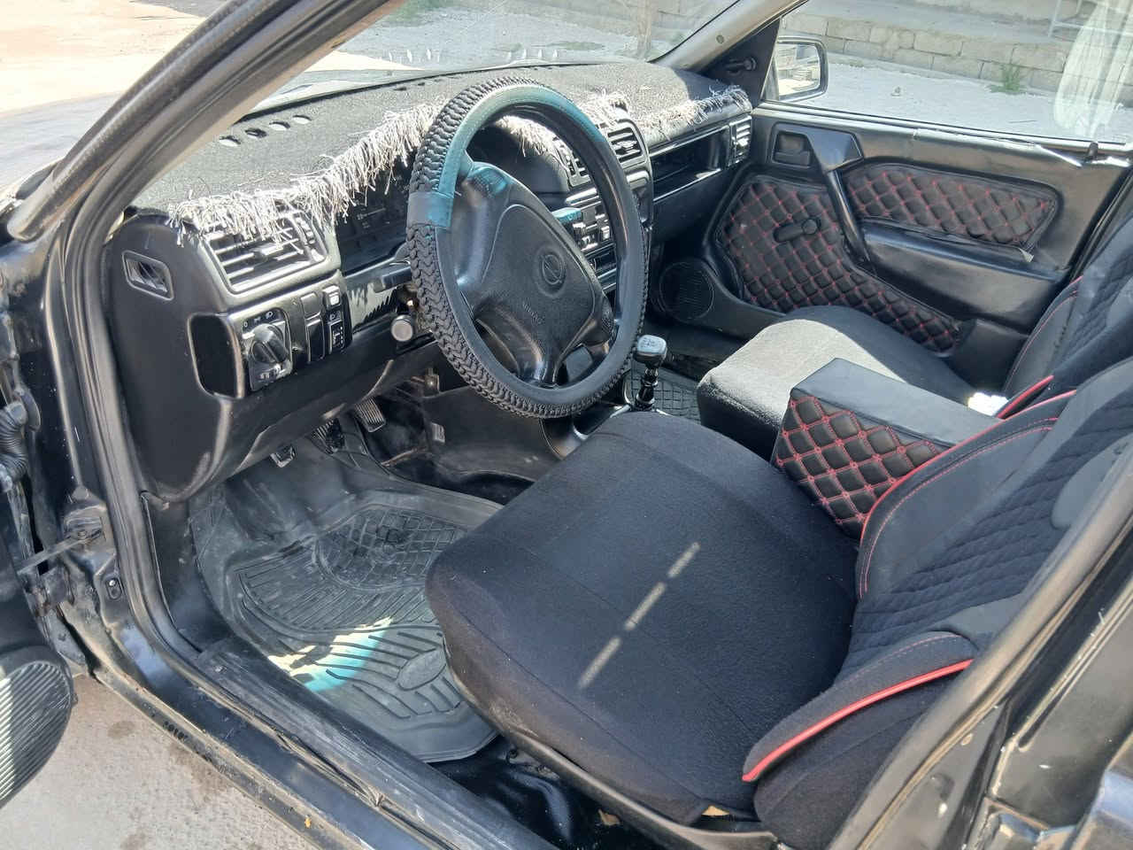 فكترا حجم ١٨ موديل ١٩٩٢ سنويه عظم لغاية ٢٠٢٩ رقم الماني باور اي بي اس سلايت قفل مركزي دوشه حدادية طغم تاير جديد وايرمنيا كل شغال كابون بانزين بيها كير شرط محرك بي بداية رخاوه بدون ضرر فقط ضررها البدنة مبدلة شرط التحويل والوكالة من الشرعي السعر ٢٧ للاتصال 
***********
***********
