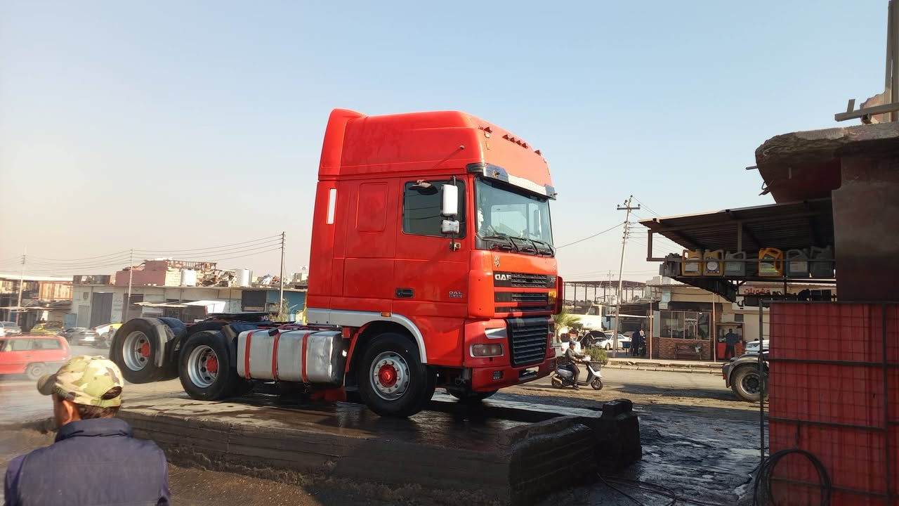 سلام عليكم داف للبيع موديل 2001 بم ونوزل محرك 430 لا صرف لا نفخ رقم اربيل مربوطه فلات سنكل خلفي مزوچ شركه القماره مصبوغه فقط من التقحيل شرط شرط التحويل عربانته موجوده بيع فقط الراس *********** العنوان موصل السعر 105 وبيا مجال قليل
