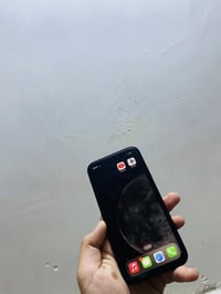 آيفون XR • ٦٤ • بطارية ١٠٠