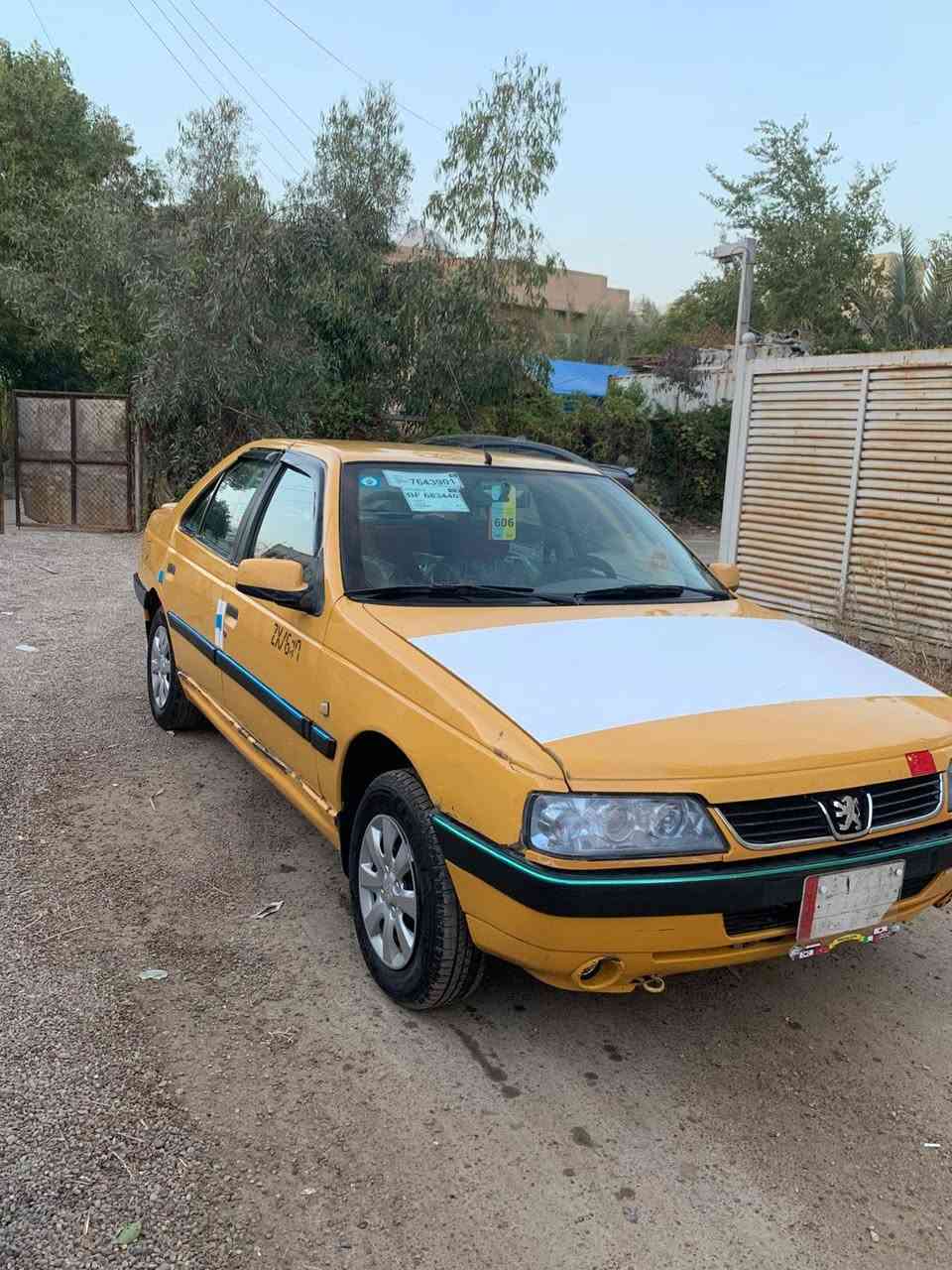 سلام عليكم بيجو الميس 2015 سياره ما بيه لاضربه ولا تبديل عدا صبغ جاملغ فقط بدون دواخل أثر طخه صغيره سياره نضيفه باقي كفاله كير ومحرك مكفولات غرفته حلوه كهربائيات كله شغاله تبريد ثلج تخم تايرات جديد رقام نكليزي باقي بس عل استلام رقم بغداد سنويه جديده هيه غرمات مصفره مكان شهداء البياع *********** السعر 39وبيه مجال بسيط
