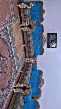 ١٠ مقاعد • نظيف • ثكيل