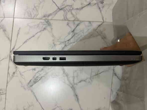 ❤☺•• آڵسَـِْ♡̨̐ـِْڵٱمَ ؏ـلـِْ♡̨̐ـِْيّيّگمَ ••☺❤  
حاسبة DELL 
معالج i7 HQ -6th 
رام 16G 
هارد  G256 SSD
كارت شاشه خارجي 4K FHD
خللها الوحيد الشاشه سوده من الطرف 
سعرها 250 الف مكاني كربلاء 
للاستفسار التواصل مع الرقم 
*********** واتساب او اتصال
