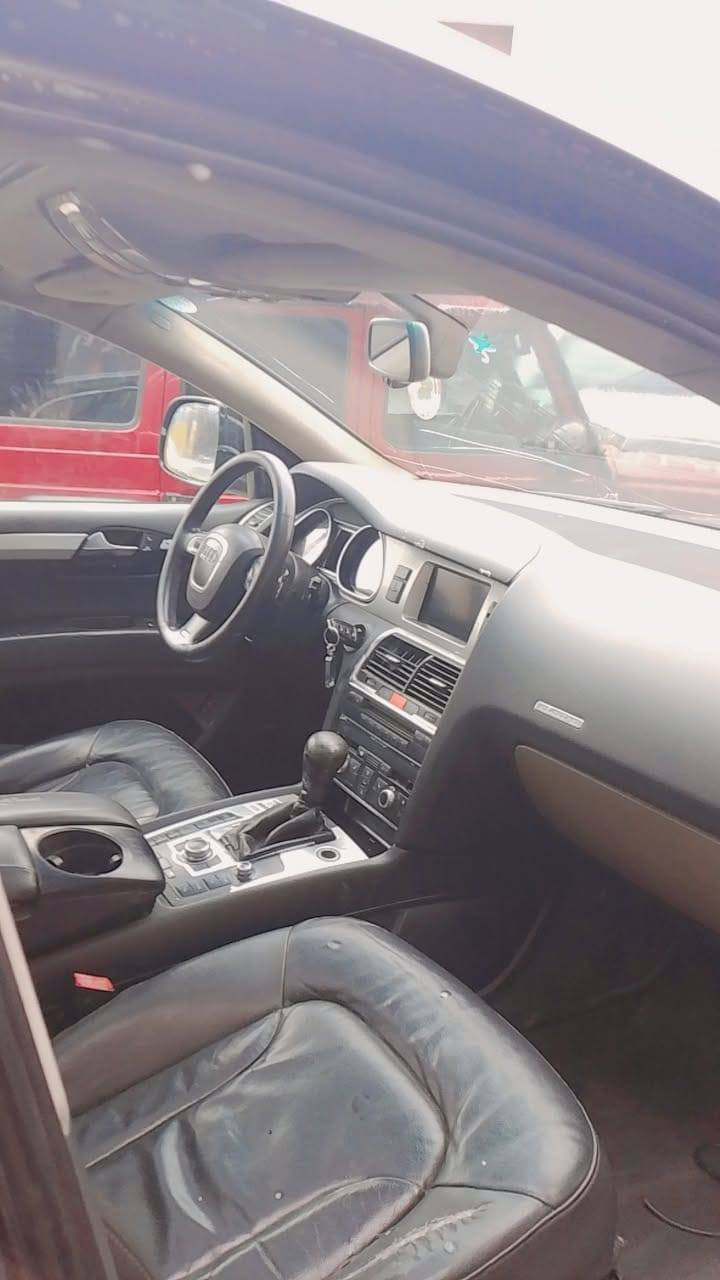 السلام عليكم اودي مودل 7سياره حلوى مال جناي امراوس كير محرك اكسل شرط وضع شركه مابيها اي نقص اتشغل وتمشي وين متريد محرك سته مالها الصلي مامحور بيها اي شي ***********
