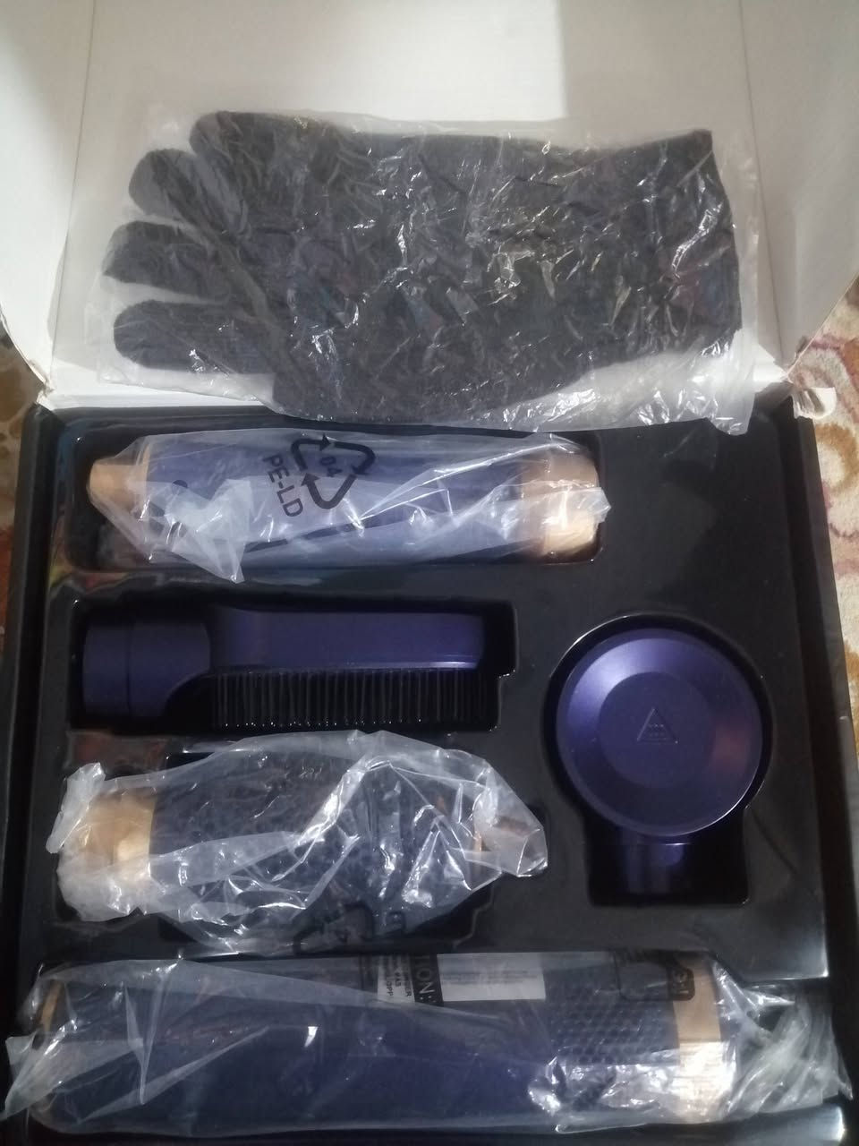 💇‍♀️💨 جهاز شسوار شعر 5 في 1 – جديد! 💨💇‍♂️
⚡️ 1000 واط
🔥 تجفيف – تمليس – لف – تكثيف
✅ جديد بالكرتون
✅ 5 رؤوس مختلفة تناسب كل أنواع الشعر ✨


**إذا كنت صاحب هذا الإعلان وتريد حذفه لأي سبب، رجاءا أرسل رسالة إلى الدعم الفني**