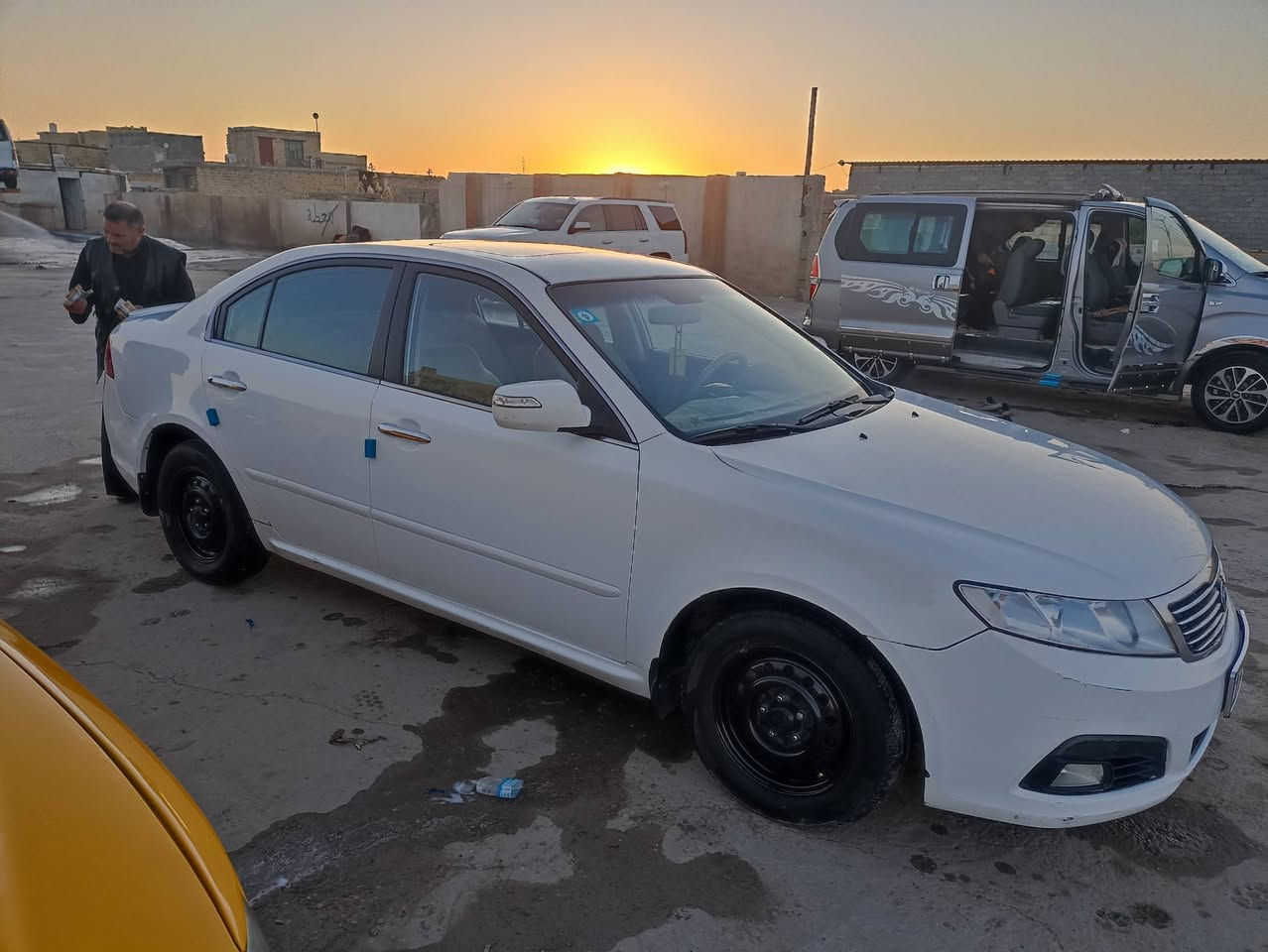 اوبتيما موديل 2010 السياره جاهزه من كلشي مكينه جديده حداديه تخم تاير تبريد السياره مكفولة عده بارد قليل السعر 128وبيهه مجال قليل بسمي السياره مكان السياره ناصريه شطره ***********
