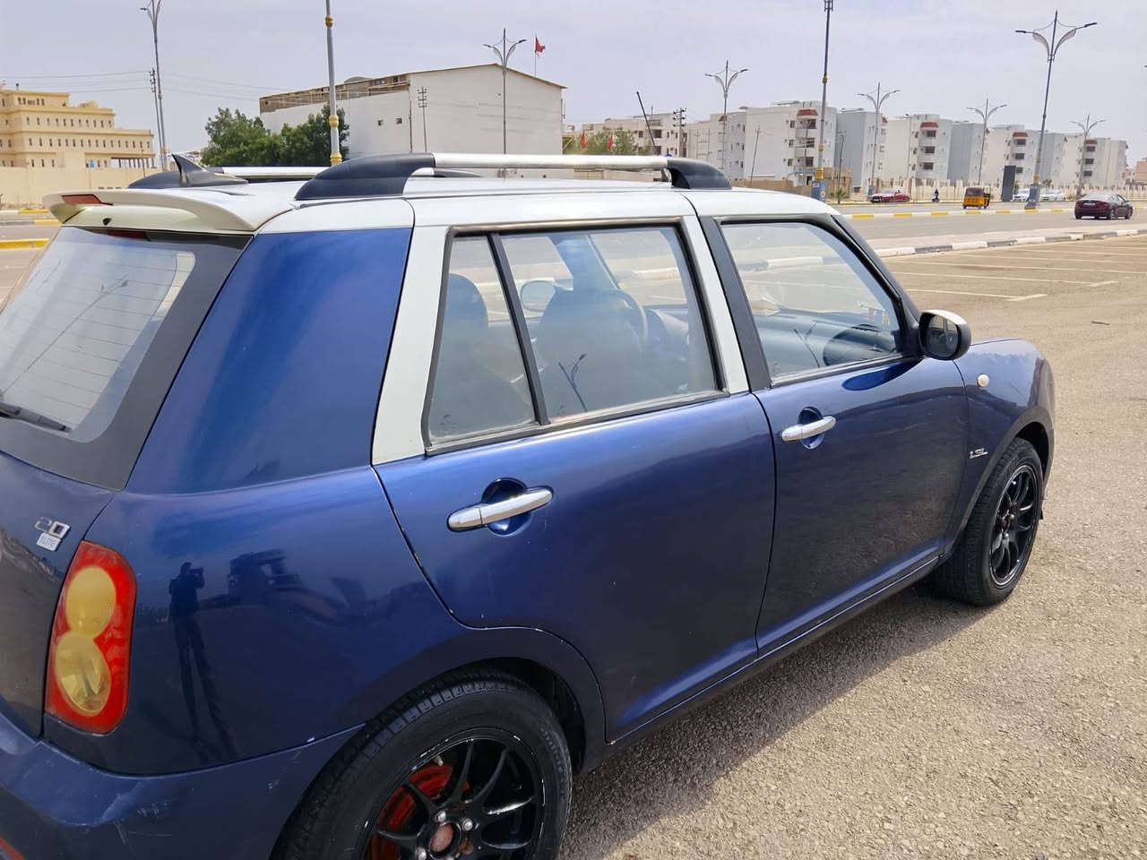 السلام عليكم للبيع ليفان ١٣ السعر ٤٠ السياره بسمنه الاتصال على الرقم ***********
