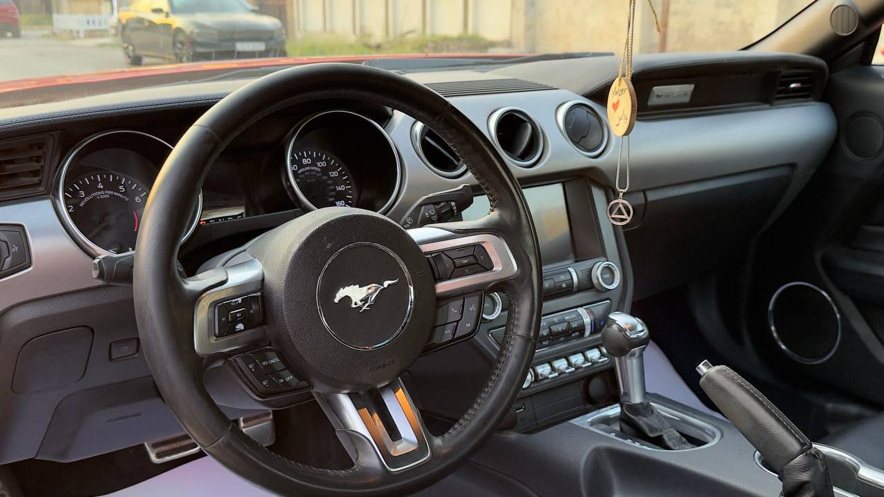 فورد موستنك 2022 بريميوم
ا2.3 تيربو 
كشنات جلد تدفئه وتبريد
داخل سبع اللوان
5 انضمة قيادة 
تحكم ستيرن 
شاشه كار بلي واندرويد اوتو 
تراك اب 
تنبيه ما قبل الاصتدام
مثبت مسار 
دمام خلفي 
تشغيل عن بعد
نقاط عمياء  
ويل قياس 19 
حادث السياره موجود بالصور بيه 3 قطع صبغ جاملغ عكس السايق والبنيد واصبع بالجاملغ الخلفي 
مكان السياره بالمنصور سعر السياره 180 ورقة 
رقمي ***********
