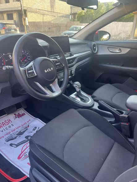 السلام عليكم فورتي للبيع  ‏2023  سياره جدا نضيفه ماشيه 13 سنويه بسمي السعر 165 استفسار على هذا الرقم فقط ***********￼￼￼￼￼
