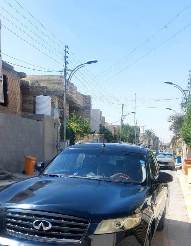 السلام عليكم
سياره انفنتي fx35 للبيع
تبريد جديد
صدر جديد
حساسات خلفي + كاميره
سياره نظيفه
لون اسود
***********
