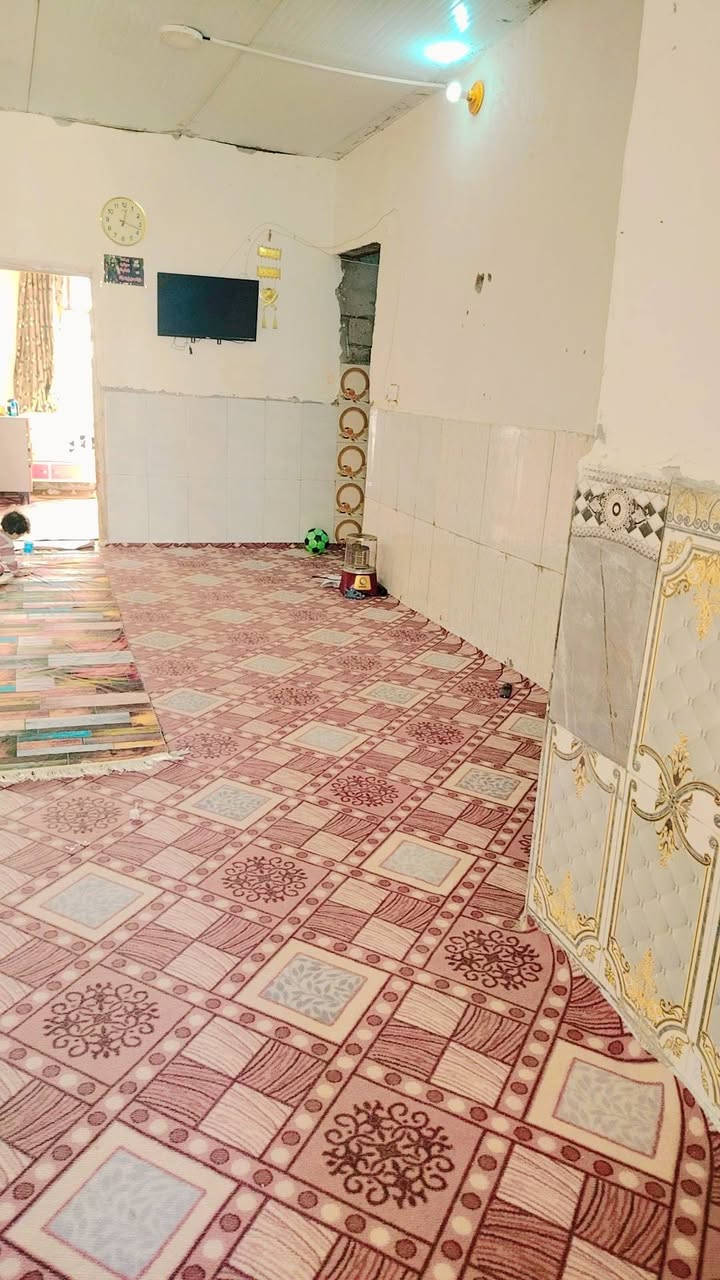 بيت للبيع حي رشيد شارع المولد قريب ع شارع العام
مساحه 170م
غرفه5بــ4
صالـــه7بــــ3
مطبخه4بـ3
استقبال4بـ4
حمام داخلي 2بـ2
♥سقف سندويج لبيت كله سيراميك ناقصه بس لبخ لواجهيه وسيراميك لطارمه فقط بيع مستعجل سعر 19وبي مجال ***********
