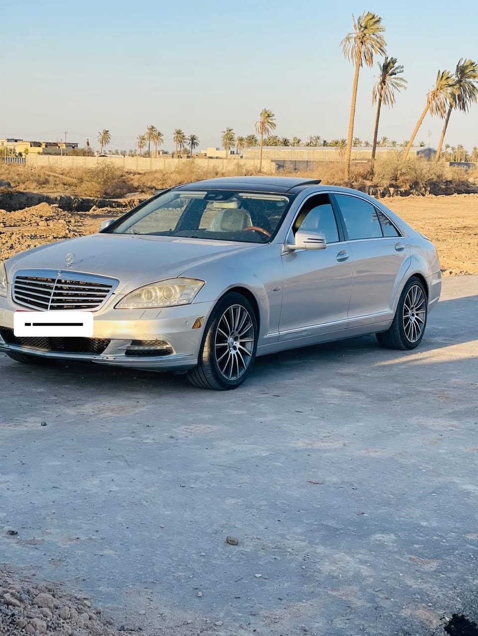 اسلام عليكم اخوان.                                                     مارسدس  اس 550 4matlc للبيع  فقط حديده (ادوات ادوات) مديل 2012 اصل  فول مواصفات معروفه مواصفات ال550 
كفاله عامه سرقه عشائر ظربه وصبغ السياره جديده بمعنى الكلمه بديها كلش جديد ونضيف  محرك 8 سلندر توين تربو
السعر /(100) وبيها مجال للشراي 
مكاني :/بصره 
رقم/ ***********
