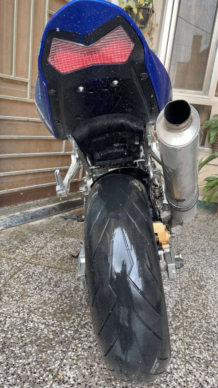 يالله كاوسكي 2004 محرك 636 الدراجه كفاله عامه من كلشي مكينه مكفوله ***********
