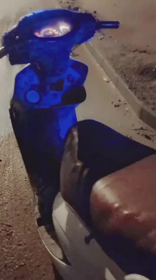 اسلام عليكم دراجه كامكو له البيع دراجه نضيفه او كامله عايزه بس كلاوبات مال اشاير دراجه كاضه سعره 250المكينه ما مفتوحه اول مره توكف


**إذا كنت صاحب هذا الإعلان وتريد حذفه لأي سبب، رجاءا أرسل رسالة إلى الدعم الفني**