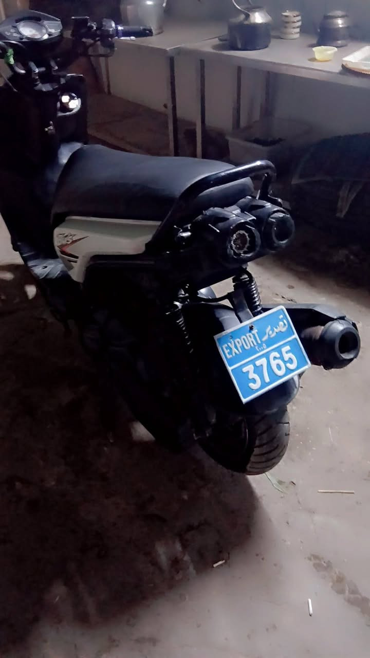 السلام عليكم دراجة سكنس جبلي دراجة كلهة شغالة مابيهة اي نقص شلعة معدل فول مكان بغداد مدينة الصدر الرقم *********** السعر 800 وبيهة مجال
