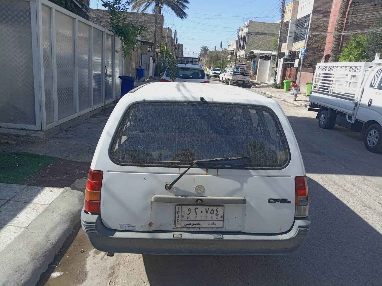 اوبل موديل 91 محرك وكير بلادي سياره كير عادي حداديه جيده سياره تخم تاير جديد كهربائيات كلها شغاله وكلها بلاديه سياره بلاديه بدون حادث وبدون ضربه وبدون صبغ السعر 29 ورقه بيها مجال بسيط استفسار على هذا الرقم*********** محمد العنوان بغداد الشعب
