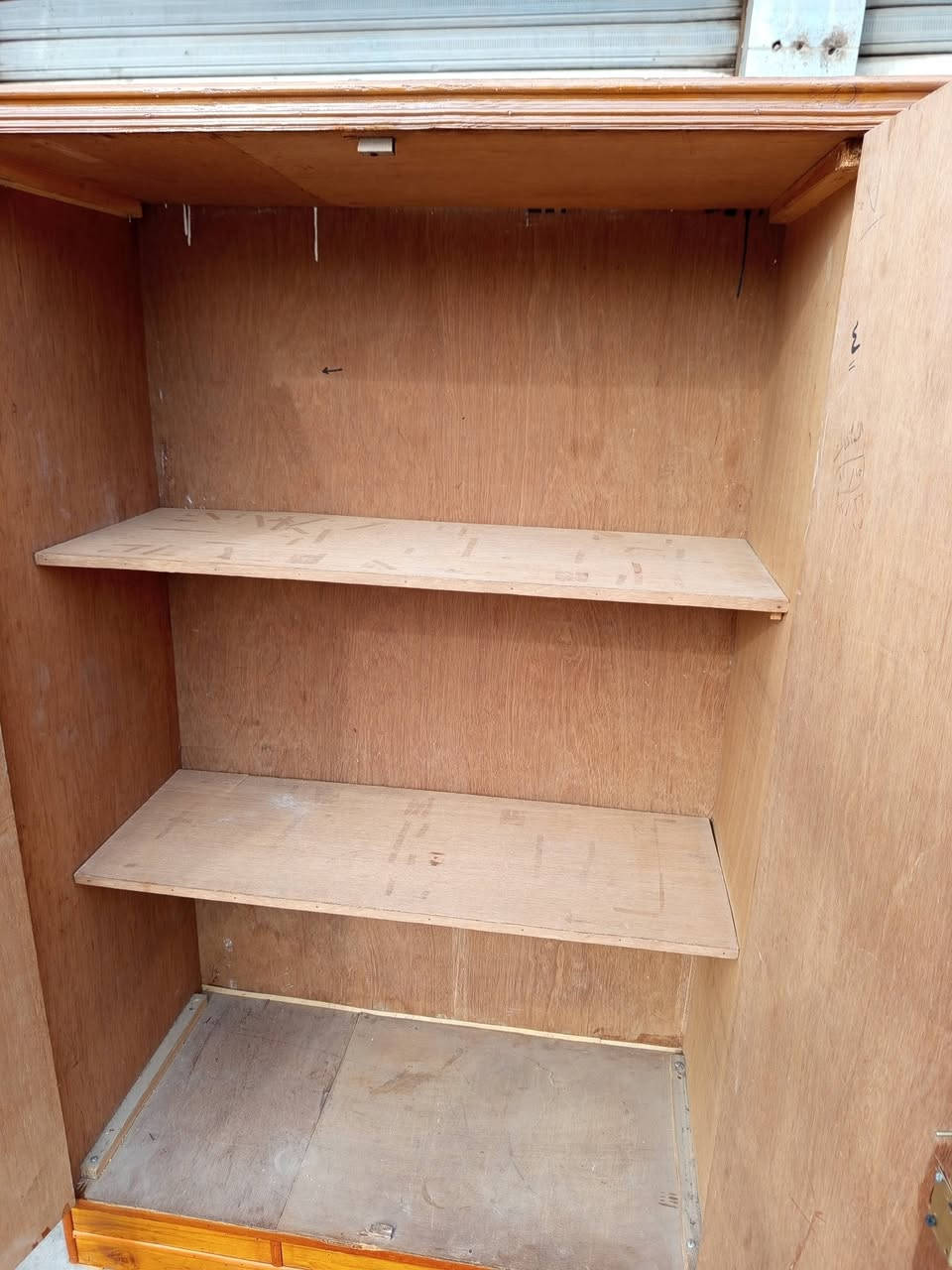 قنصور ٥ ابواب شرط النظافه شغل ثقيل حيل 
سعرها ١٦٥ الف
رفاعي يم طرشي الشفاء ***********
