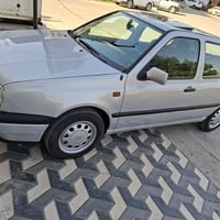 عشاق الجديد للبيع كولف مديل 1994  محرك 2000 كير اتو  (السعر 58) وبيها ...