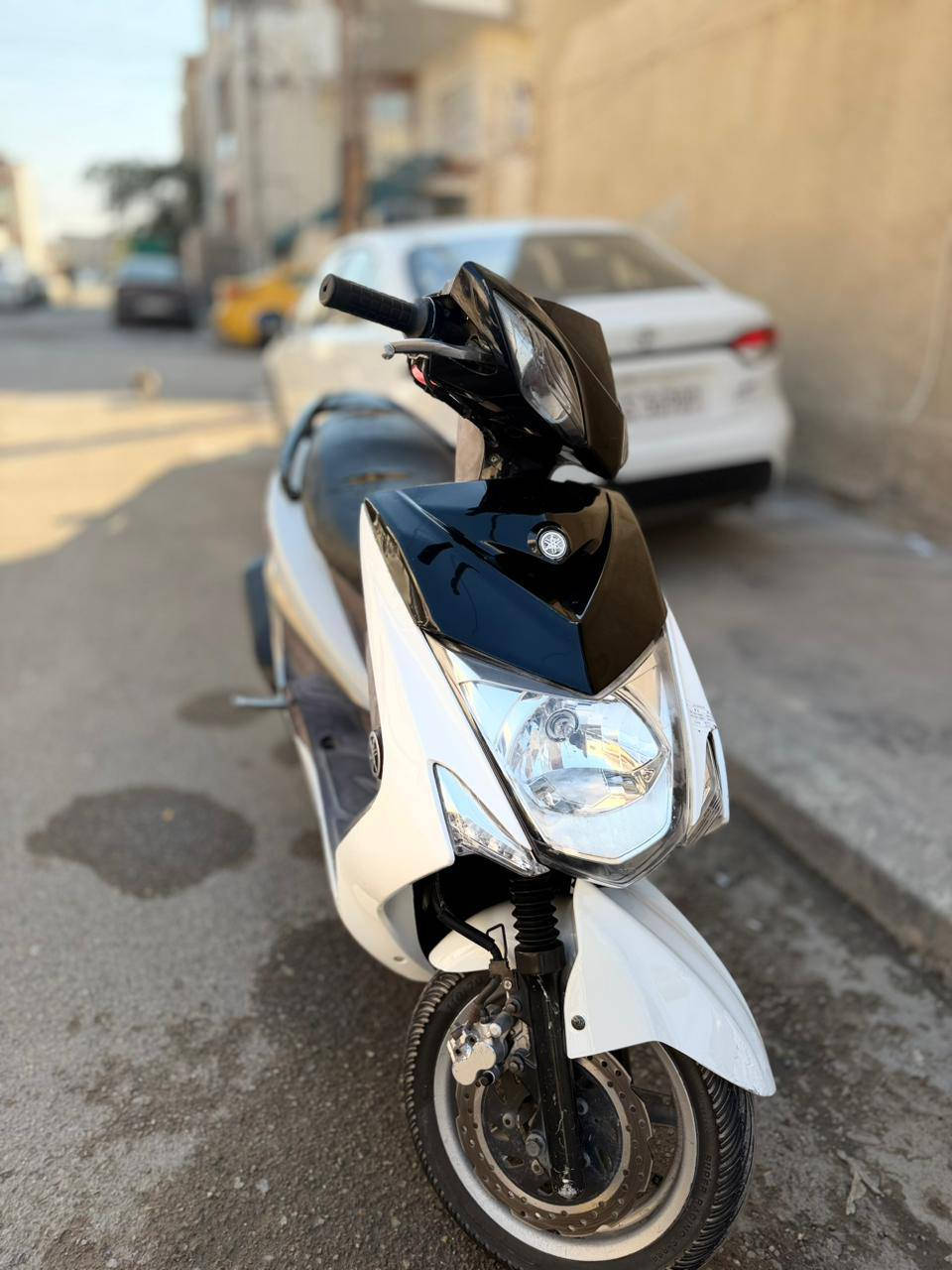 السلم عليكم دراجه سكنس لد يابني قبق نفخ داخل جوزي الدراجه جديده نضافت كفره80/100بل ميه الدراجه وكاله مكينه مكفولة بيه اكلجات رياضي من الرنبه صارلي 5اشهر امنزله من الرنبه بيه نقص طلاعه وكسر بل سمجه فقط الدراجه شلعه ومعدل السعر 1350وبيه مجال المو شراي لا يدخلي رحمه الولديكم مكاني الشعب ***********متواجد واتساب فقط
