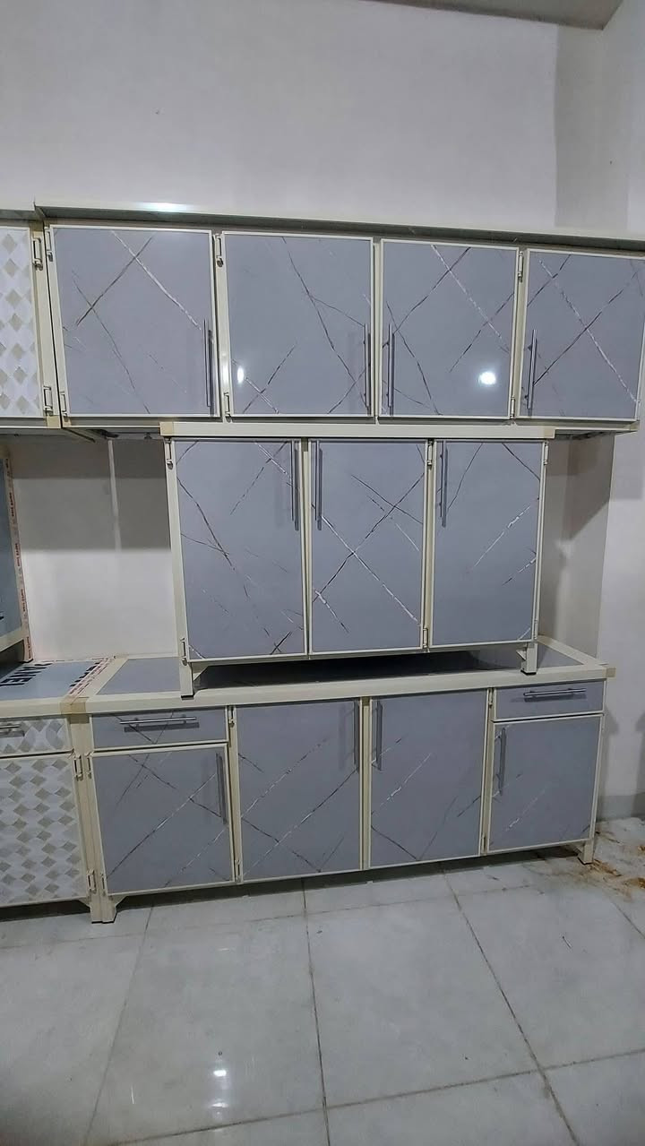 البيع جمله فقط 
كاونتر مترين مترين ونص ٣ متر سنك متر ونص سنك متر و٣٠ سنك متر بابل طريق حله ديوانية البيع جمله فقط اتصال ***********
