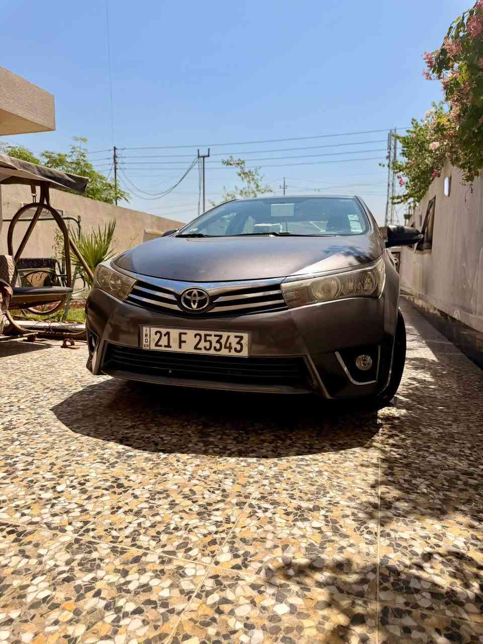 السلام عليكم
كورلا موديل 16
خليجيه
كفاله عامه 
السعر 135وبيها مجال 
رقم ***********
العنوان بغداد
