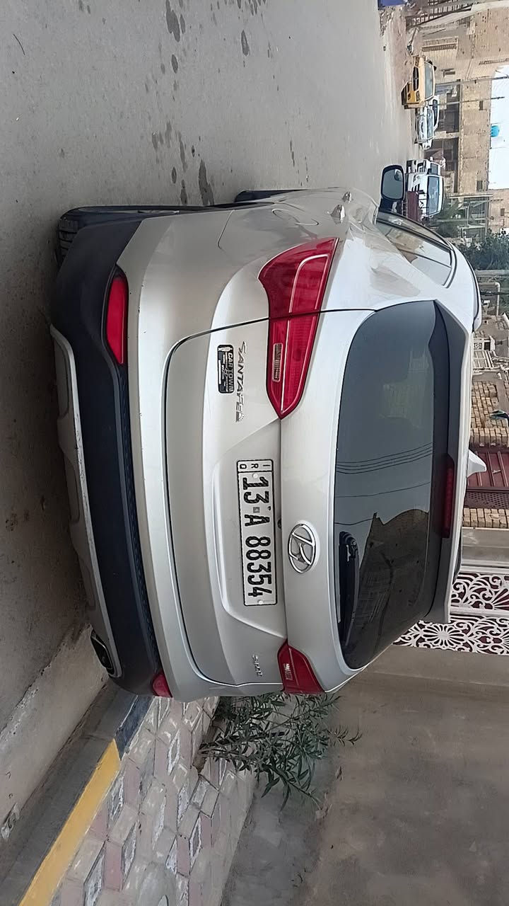 السلام عليكم
سنتافي 2016 وارد حادث بنيد وشباك دعاميه بلاد والباقي على وضع الشركه محرك 2400 مامبدل بيها برغي ماشيه 35 اصل على ايدي رقم ميسان بسمي ماصفات 

تدفئه كشنات فول تحكم ستيرن شاشه كبيره وبعد مواصفات 

سعر 150 مكاني ميسان المجر رقمي ***********
