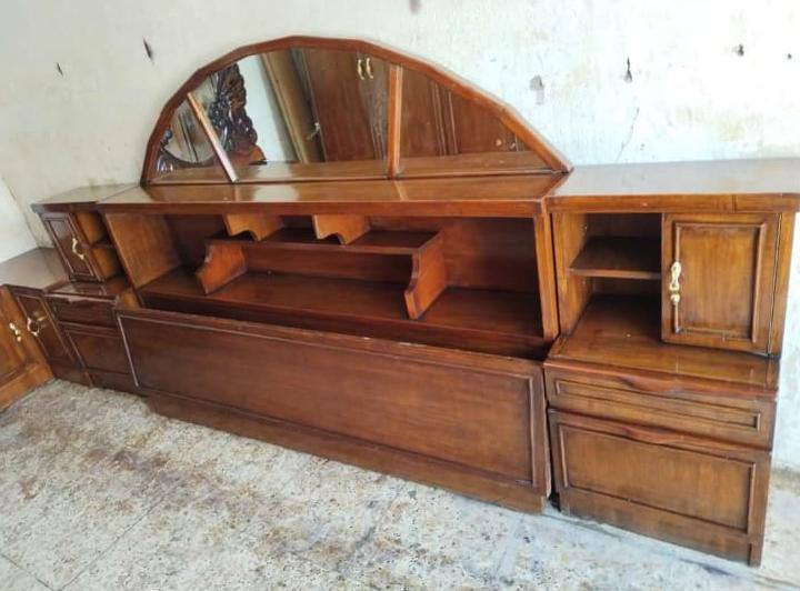 غرفه ٦ قطع ل بيع سعر ٧٠٠ وبيه مجال رقم *********** متوفر وتساب
