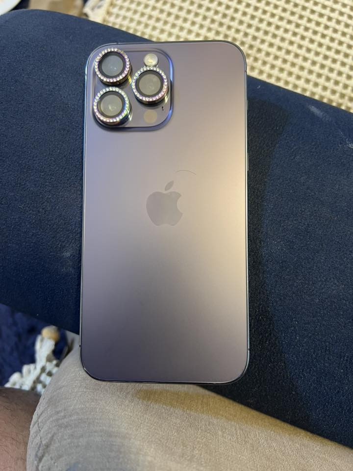 السلام عليكم ايفون ١٤ برو ماكس عربي مقفول من كلشي بطارية ٨٢ السعر ٨٠٠ الف وبي مجال قليل العنوان بغداد الكرخ للمعلومات الاتصال ***********
