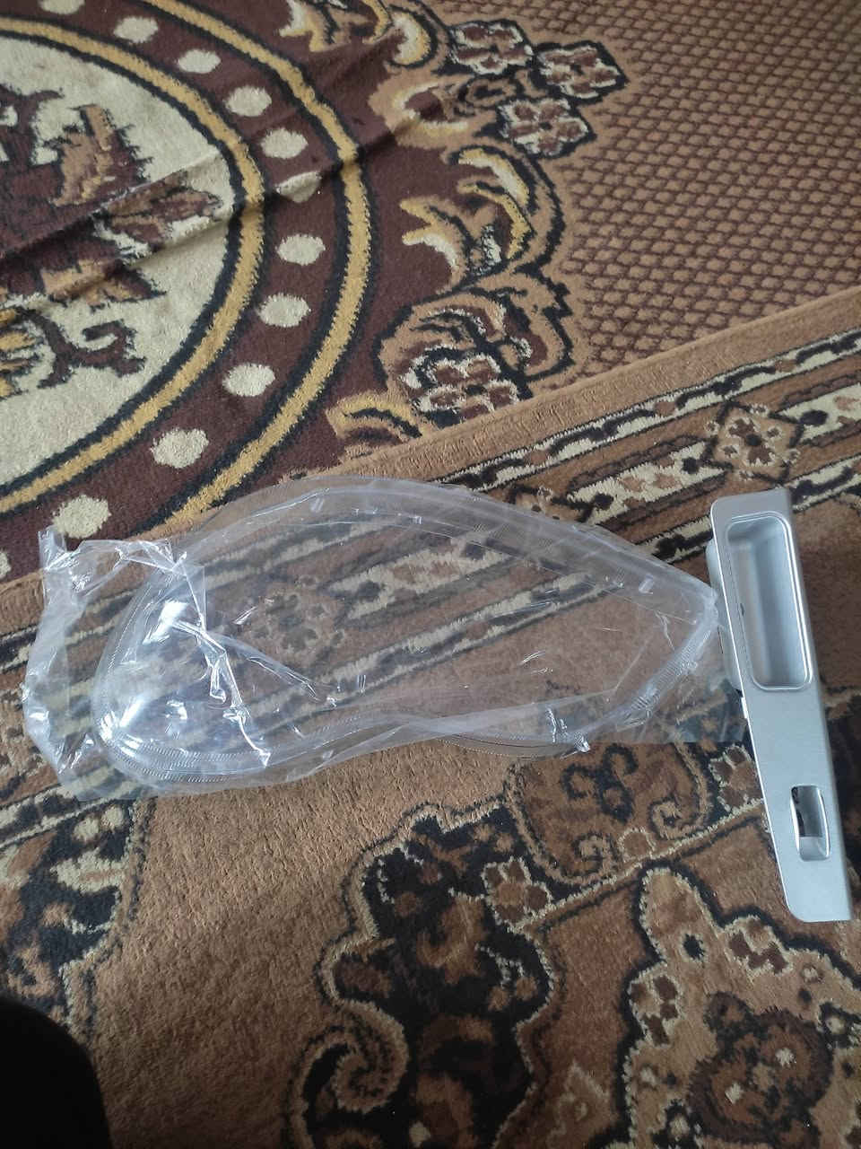 سلام:عليكم 
جام : مال لايت للبيع 
السعر:30 
المكاني : الحله
الرقم :***********
