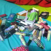 شلعة مكياج • ٥٠ قطعة • عشر باليتات