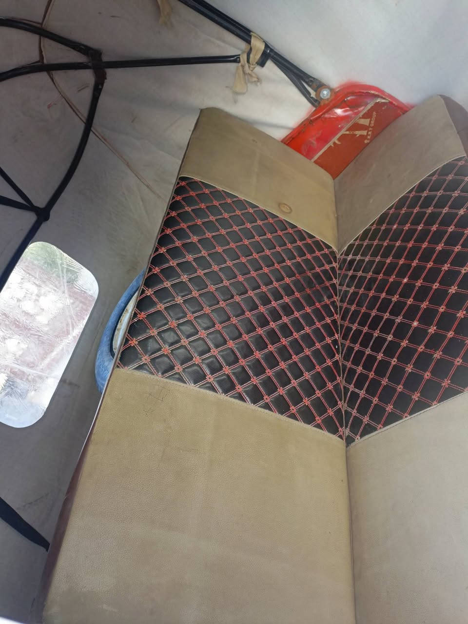 تيك توك للبيع موديل 19 مقفوله من الضربه جاهزه محرك 20 خير من الله السعر  2500رقم الهاتف ***********
