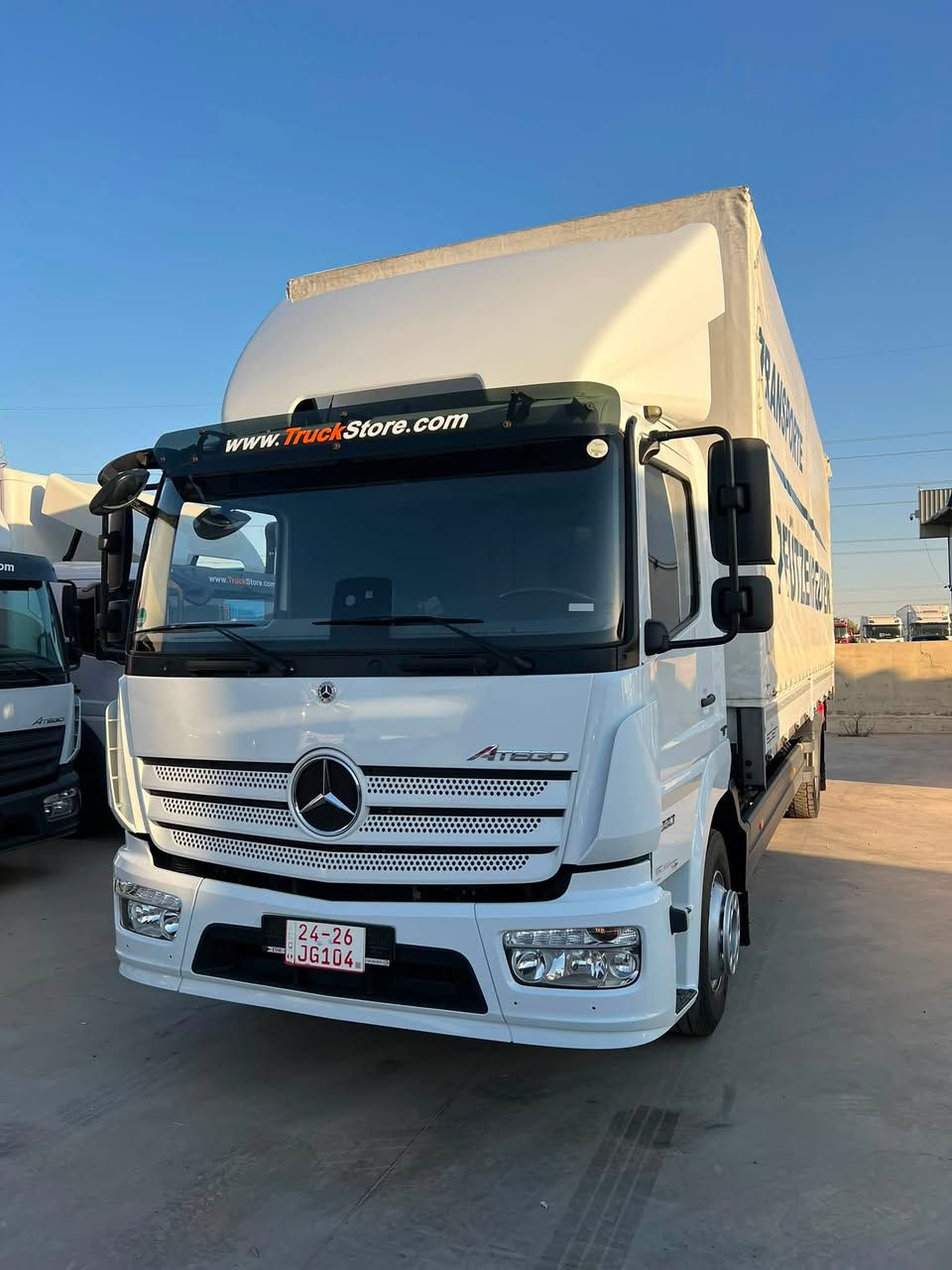 مارسيدس اتيگو 1330 موديل 2019 فول مواسفات طول بودى 725 مترارتفاح 275مترعنوان اربيل قوشته په طريق كركوك شريكه اوزيرموبايل ***********/***********/اسيا ***********
