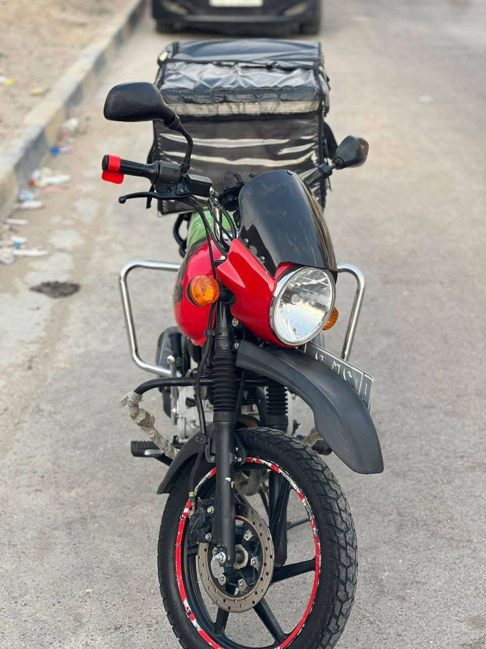 السلام عليكم شباب 
بوكسر جبلي مديل 2022 طالعه ب2023
مرقمة لوحات انكليزي تحويل ثاني يوم 
دراجة خير من الله مكينه ناعمه سلف كهربائيات كله شغال 
للتواصل واتساب ***********
مكاني بغداد مدينة الصدر ♥️
السعر مليونين قفل 🤍
