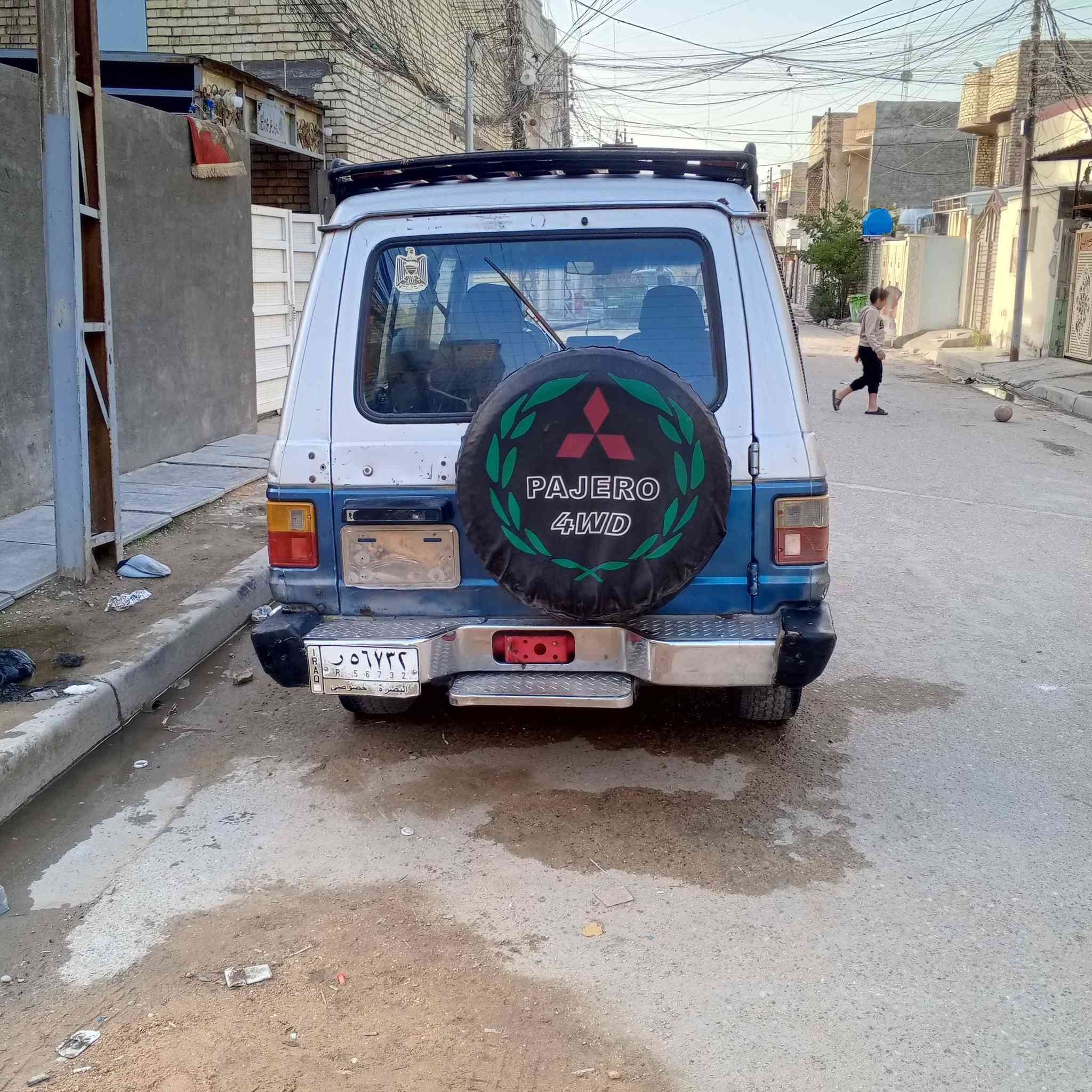 السلام عليكم باجيرو موديل 90  لوي كير ومكينه بطه ثنين ونص ديلكو مكفولات شرط التحويل السعر 37 بيها مجال قليل ***********
