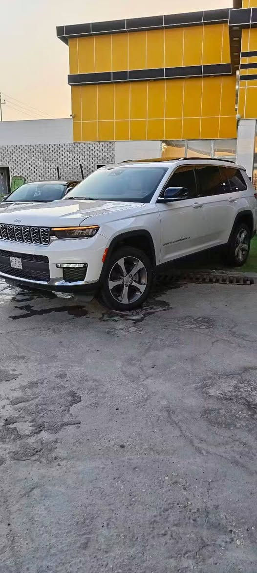 السلام عليكم

جيب لمتد 2024 دخول جديد
فول موصفات
تشغيل عن بعد فتحه قماره رادار  تعديل مسار                  
كشنات تدفئه تبريد
            3 قطع تبريد جنطه كهربائي فول
ماشيه 20

شهداء بغداد
السعر 245
***********
