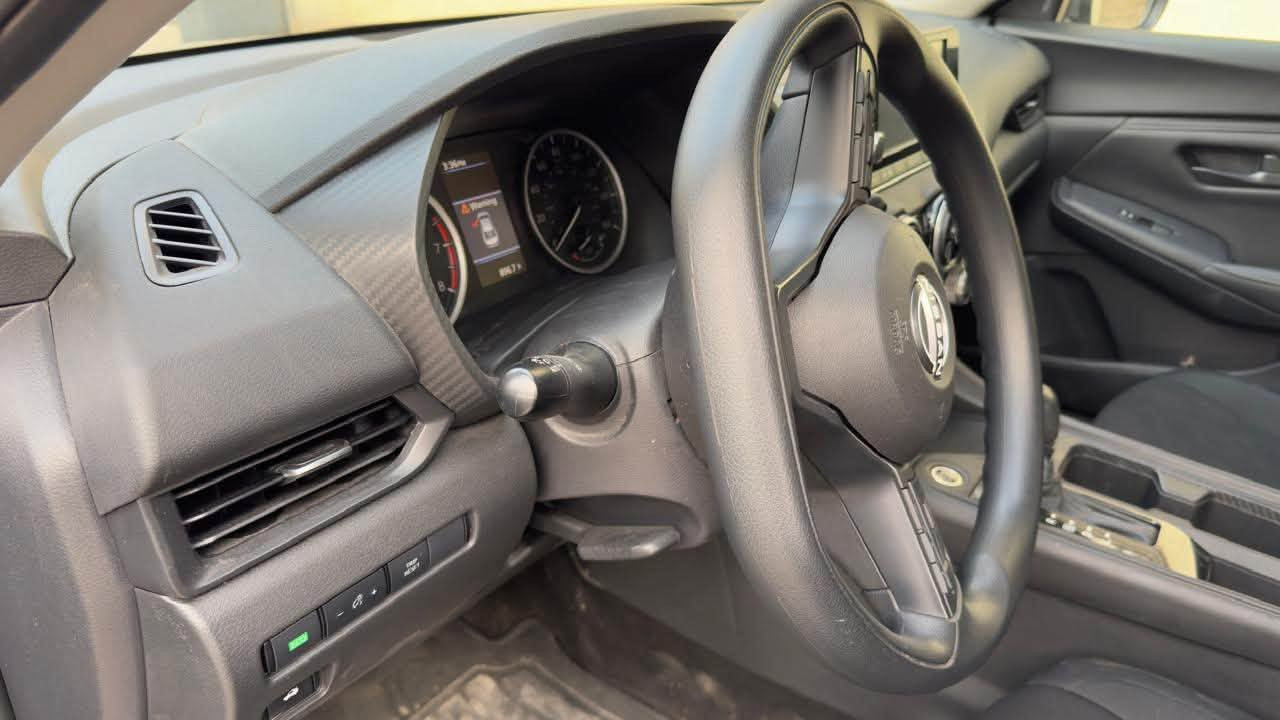السلام عليكم
نيسان سنترا 2024 S XTRONIC CVT 2.0
ماشية 44000 ميل 
حادثها موضح كدامكم بالصور 
رقم الشاصي: 3N1AB8BV0RY288713
السيارة رقم فحص 
مكانها كربلاء
للبيع  بـ 130 او مراوس بـ كيا سيلتوس  24 او 25 فول مواصفات رقم بغداد او بابل اللون كون واحد من الالوان بالصور الاخيرة بدون حادث امامي

 للاستفسار تواصل متواجد واتساب او اتصال :
***********
