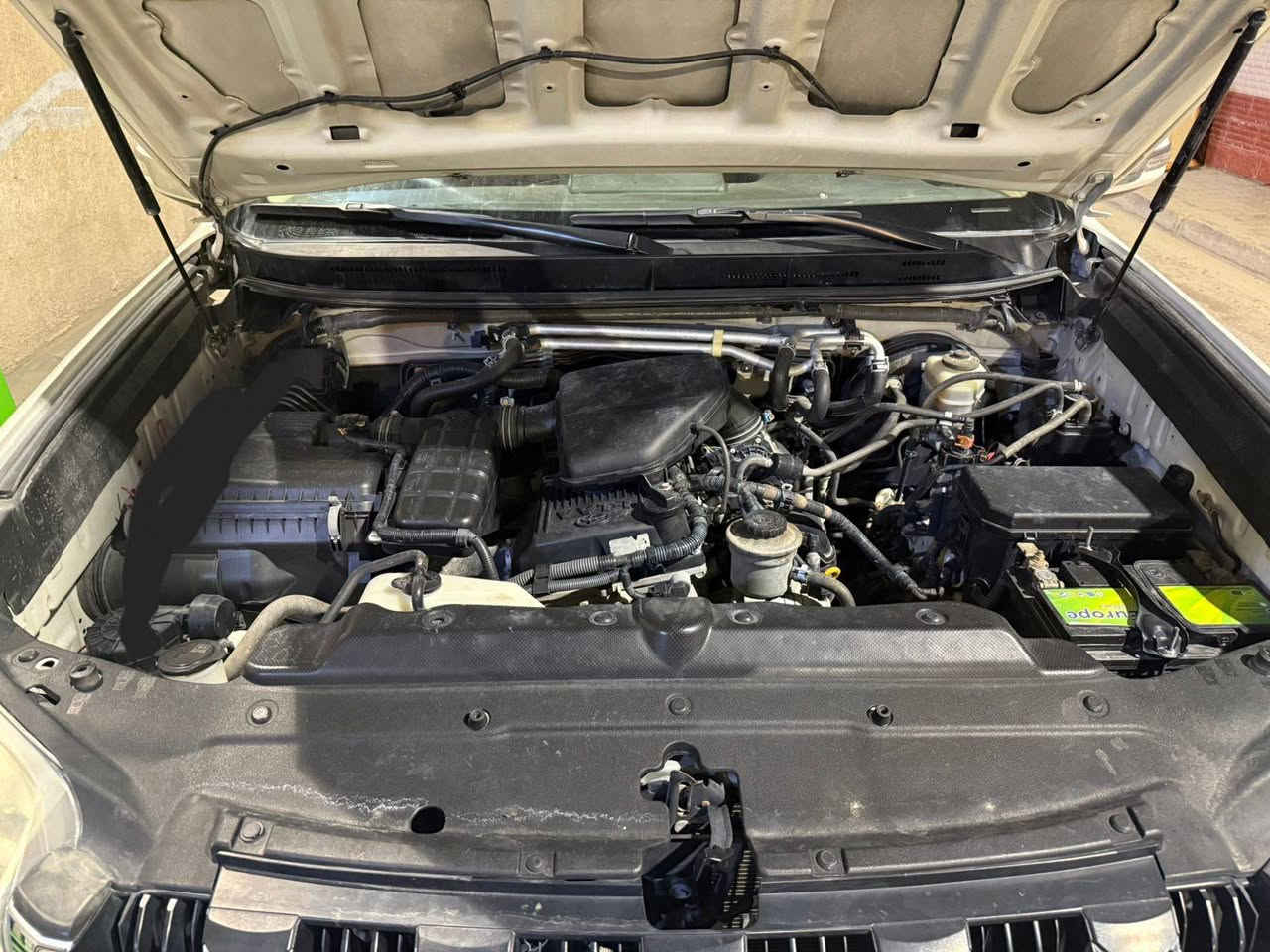 برادو ٤سلندر ٢٠١٤لاصبغ ولا بارد سياره على ايدي مانقصه شي تخم تاير باتري جديد سياره حلوه تجي وتشوفه سنويه منتهيه  سعره دفترين اوخمسه اوستين ٢٦٥ ورقه البصره الجزائر العباسيه *********** بدون زحمه لا تخابر ٢بليل اولا تجيني بليل تشوفه وشكرن ماشيه ١٠٩
