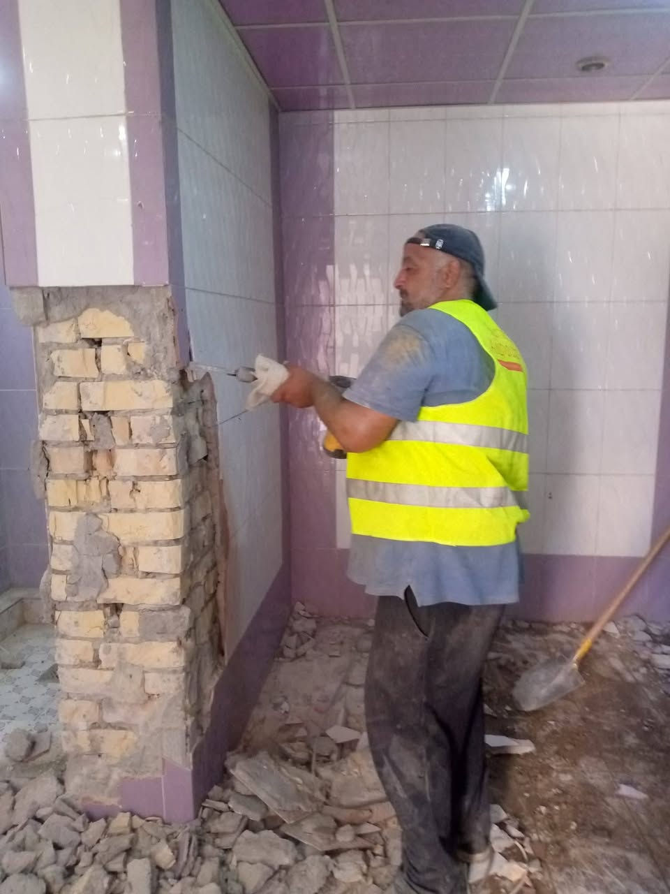 سلام عليكم
شغل تفليش ارضيه + صبه + جدران 
وشغل تصعيد مواد كادر عمل موجود 
شغلي فقط محافظة بغداد سعر مناسب 

هذه رقمي ‏‪***********‬‏ اتصال 

خادمكم فقط الاتصال كادر ابو علي
