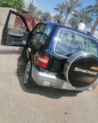 كيه سبورتج موديل ١٩٩٣ كير عادي محرك ٢٠٠ دفع رباعي مصبوغه عام جماليه بد...
