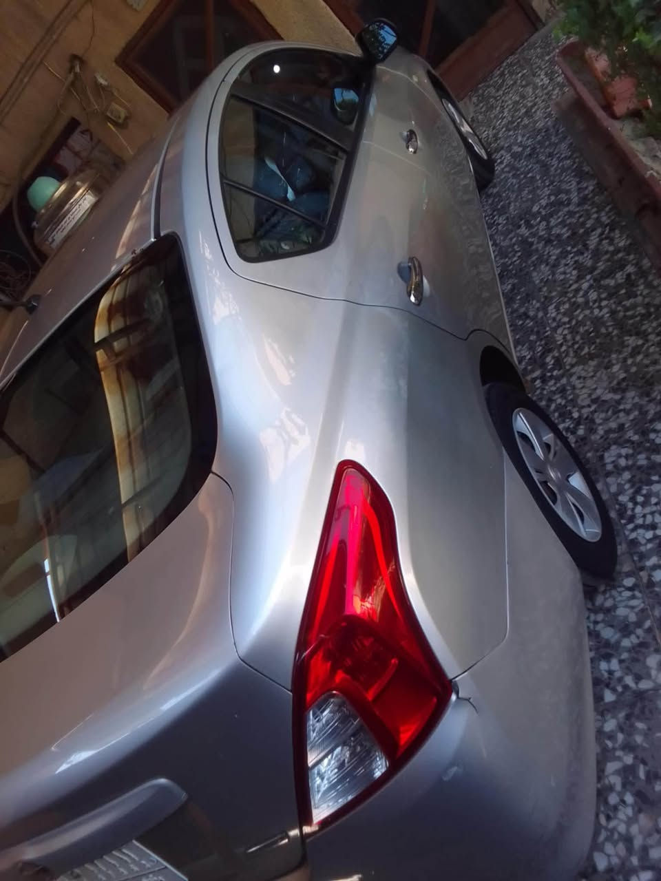 السلام عليكم
نيسان سني هندي خليجي موديل ٢٠١٥
السياره جاهزة كير محرك تبريد
بيهه باب الصدر مبدل اصلي وجاملغ الخلفي الايمن جزء منه صبغ اثر شخوط
وجاملغ خلفي ايسر بيه بارد
السياره مناقصهه شي باسمي
مكانهه 
بغداد الزعفرانية
السعر ٨٣
***********
