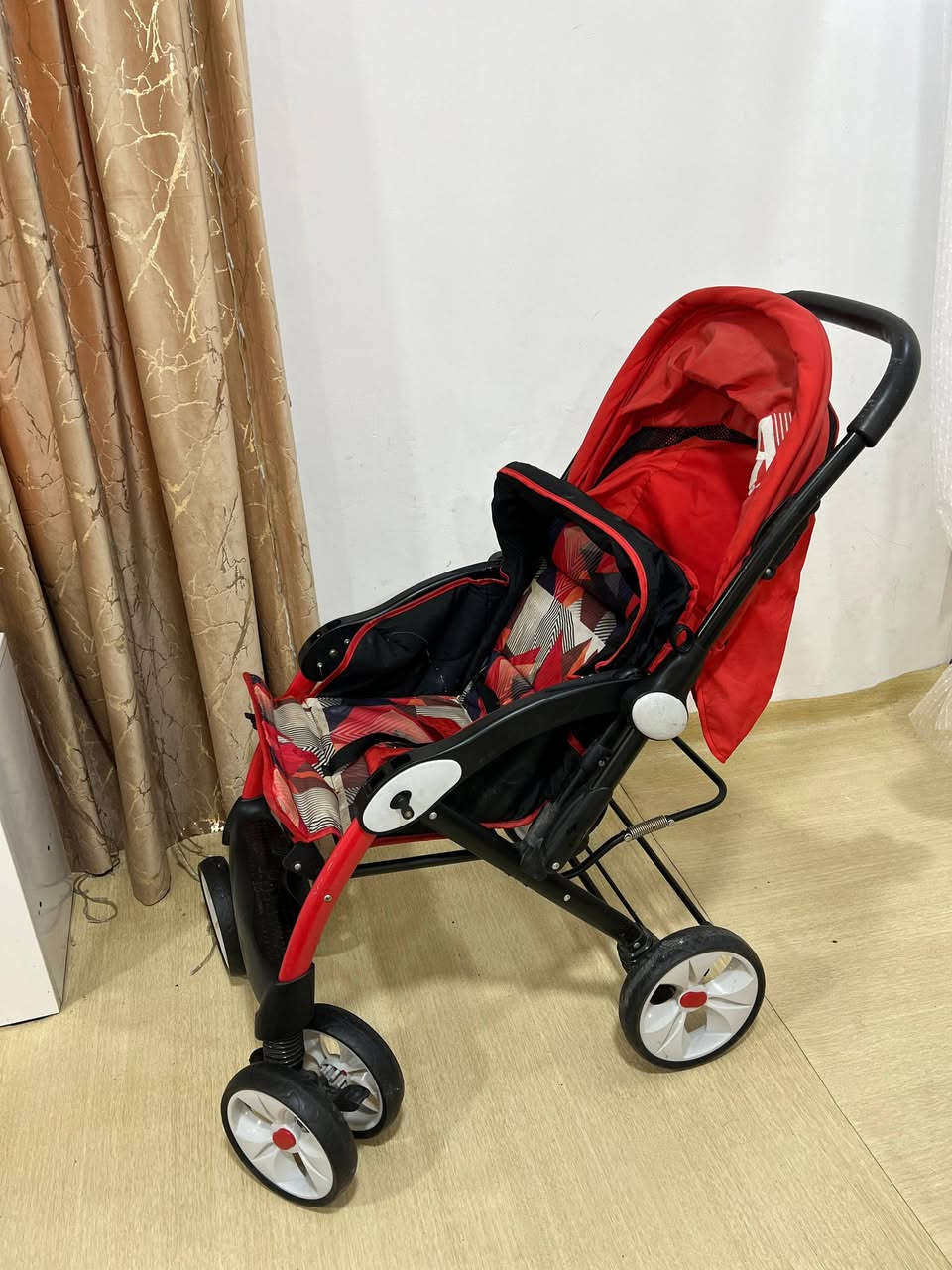 عربانه أطفال نفرين قويه نظيفه صناعه اذربيجان السعر٧٥ مكاني القبله ***********
