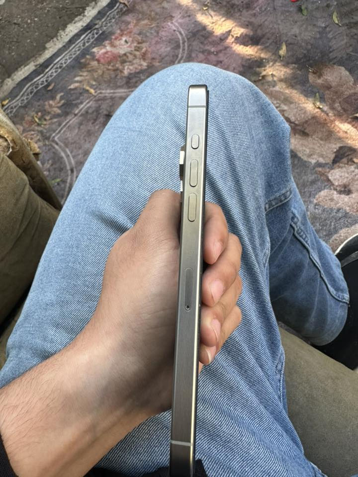 اسلام عليكم ايفون 15 برو ماكس الون التيتانيوم الذاكرة256 ب88 بلادي الجهاز ماستر  لا مفتوح ولا داخل صيانه تجي تفحصه بيدك بدون ملحقات السعر 975 
العنوان بغداد زيونه  ***********
