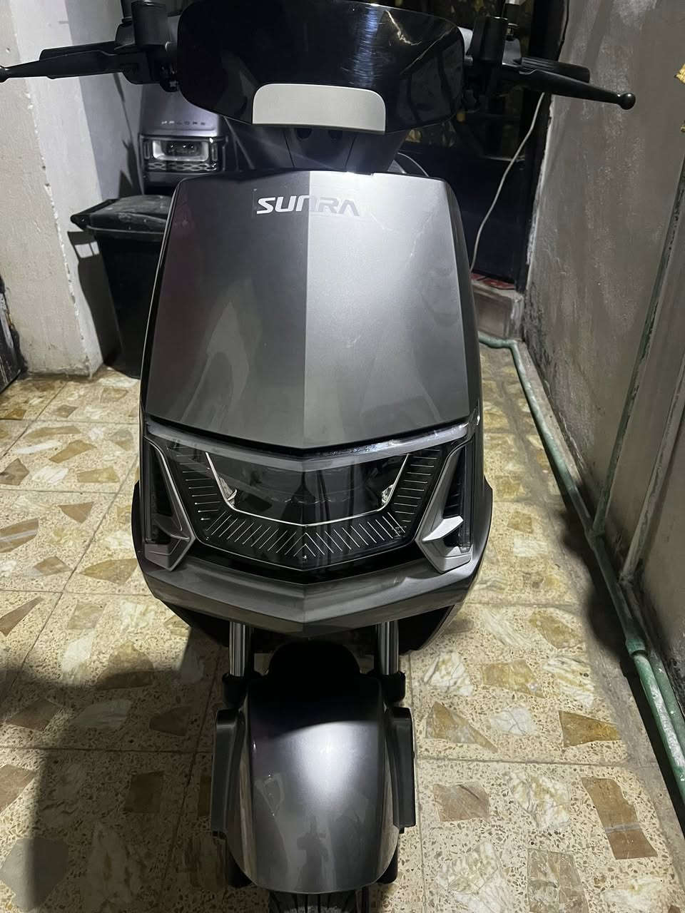 دراجه شحن موديل 2026 فول مواصفات 
تمشي 75 كيلو 
سرعتها 55 حقيقي 
بيها ضمان 3 سنوات 
نضال بريك مانع انزلاق 
الدراجه مفولا السعر مليون و100 وبيها مجال 
سبب البيع جبيره مصارلها سبوع مكان ماعندي


**إذا كنت صاحب هذا الإعلان وتريد حذفه لأي سبب، رجاءا أرسل رسالة إلى الدعم الفني**